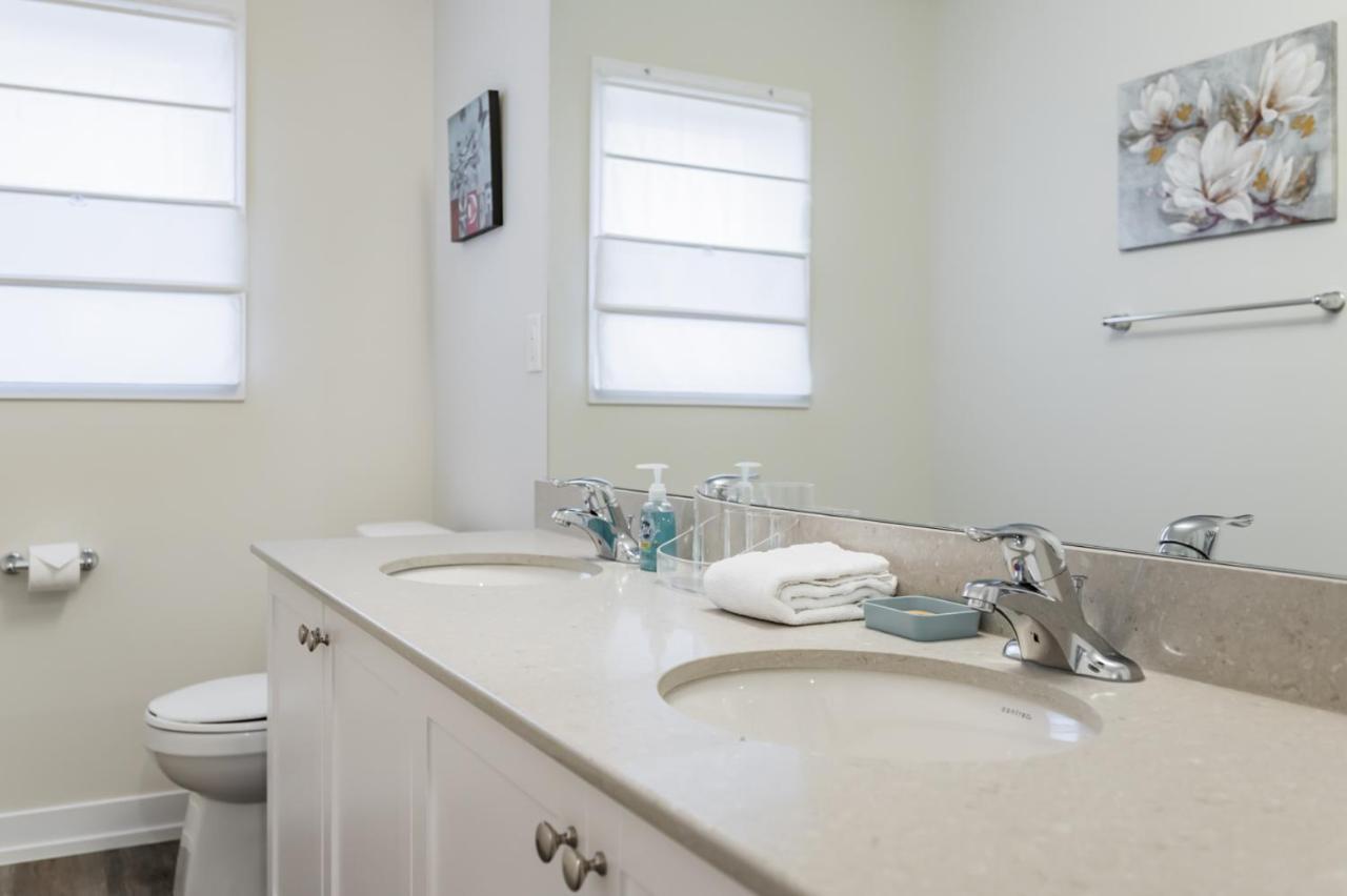 Luxury Townhouse Close To Fairview Casino In Niagara Falls Villa Luaran gambar