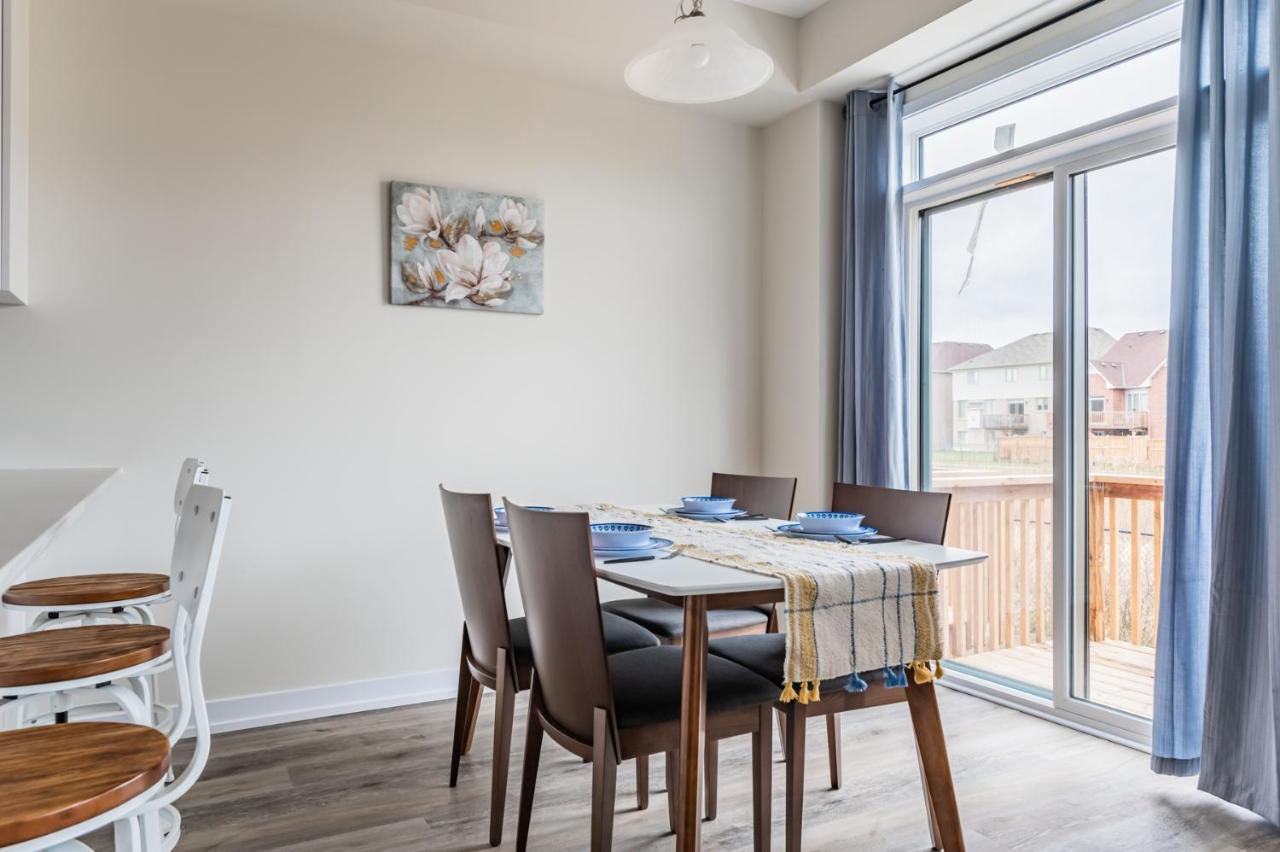 Luxury Townhouse Close To Fairview Casino In Niagara Falls Villa Luaran gambar