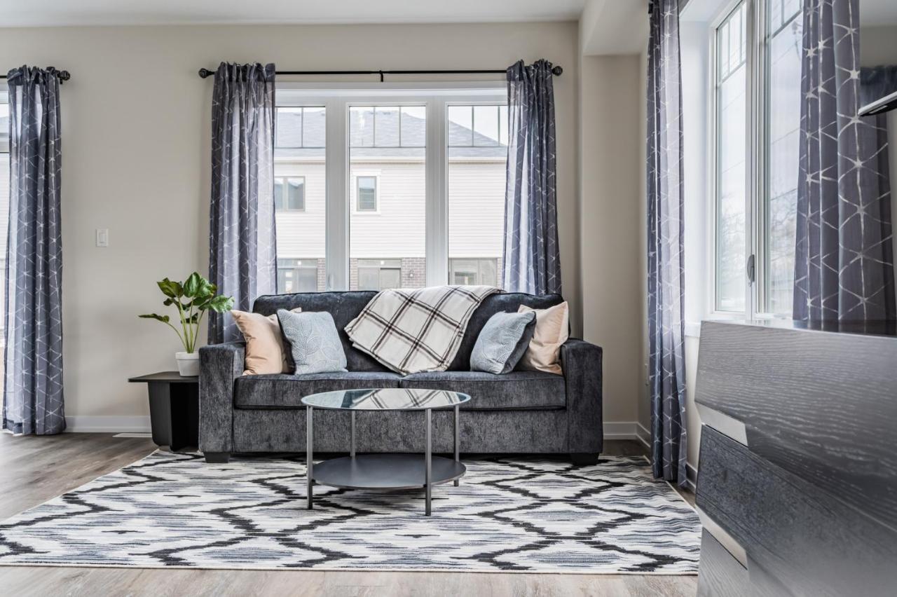 Luxury Townhouse Close To Fairview Casino In Niagara Falls Villa Luaran gambar